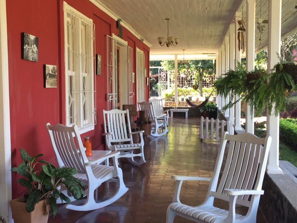 Hotel Hacienda El Rodeo Vueltas Екстериор снимка