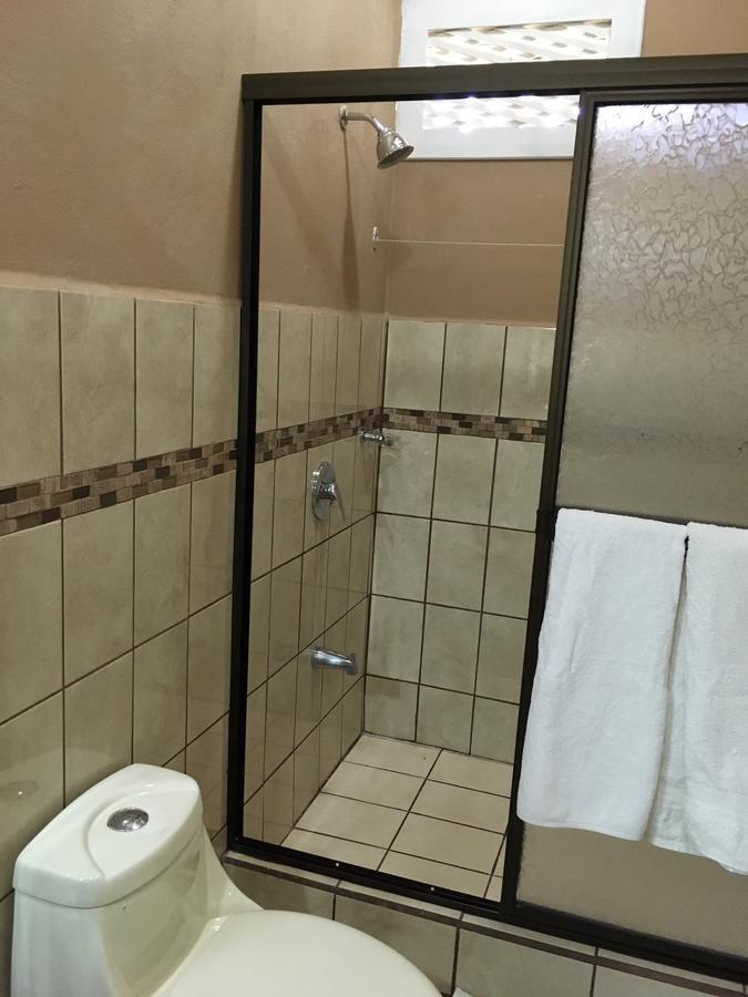 Hotel Hacienda El Rodeo Vueltas Екстериор снимка