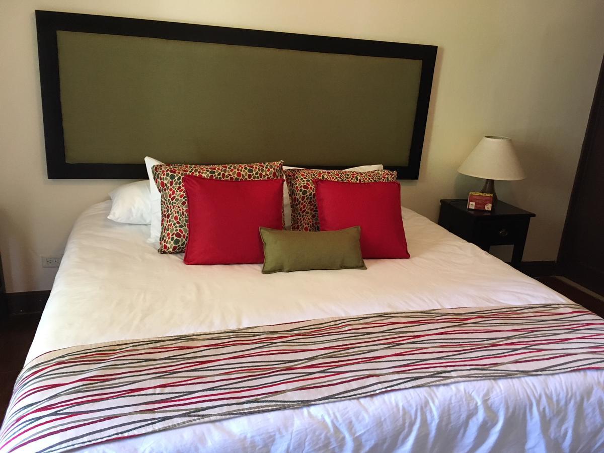 Hotel Hacienda El Rodeo Vueltas Екстериор снимка